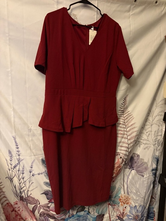Dresses & Skirts - DINYIN Branded Wine Red Dress Top